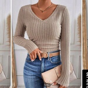 Commense Ribbed V-Neck Top